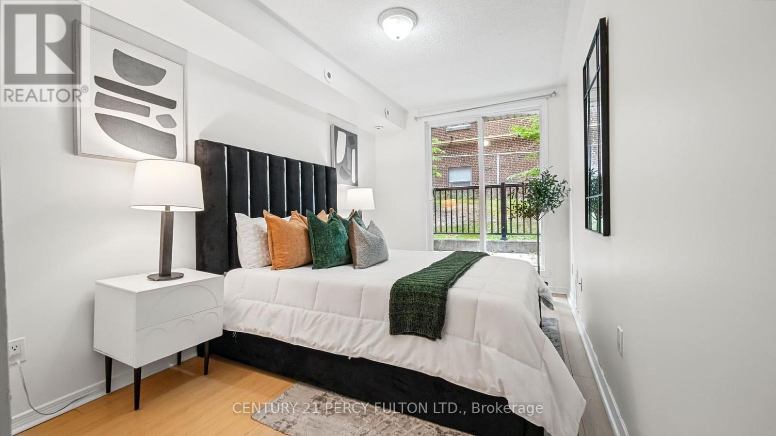 #101 45 STRANGFORD LANE - 20