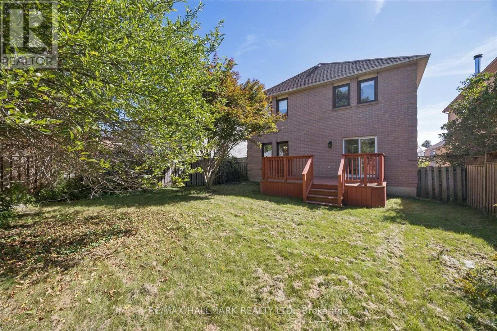 32 VALLEY CENTRE DRIVE, Toronto (Rouge) — photo 3