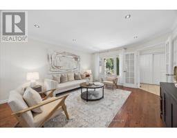 Eating area - 32 Valley Centre Drive, Toronto, ON M1X1L3 Photo 6