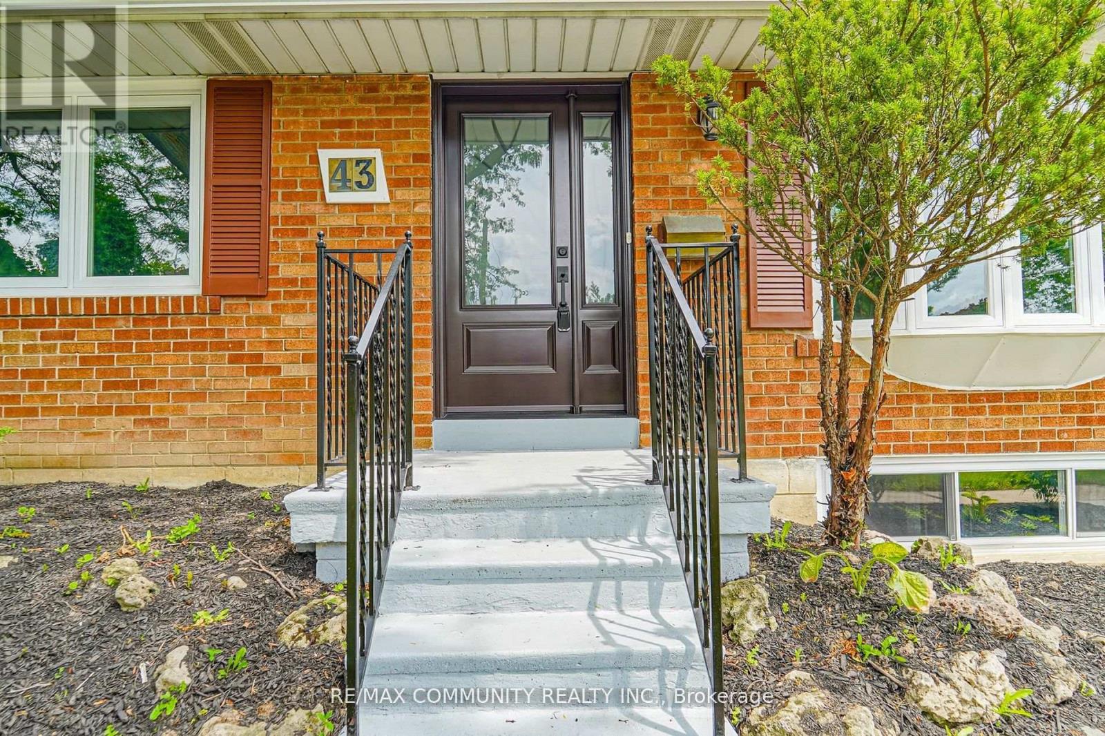 MAIN - 43 CHRISTINA CRESCENT, Toronto (Wexford-Maryvale) — photo 2