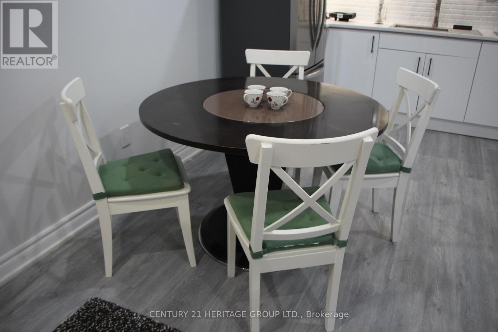 306 SALISBURY LANE, Newmarket (Bristol-London) — photo 3