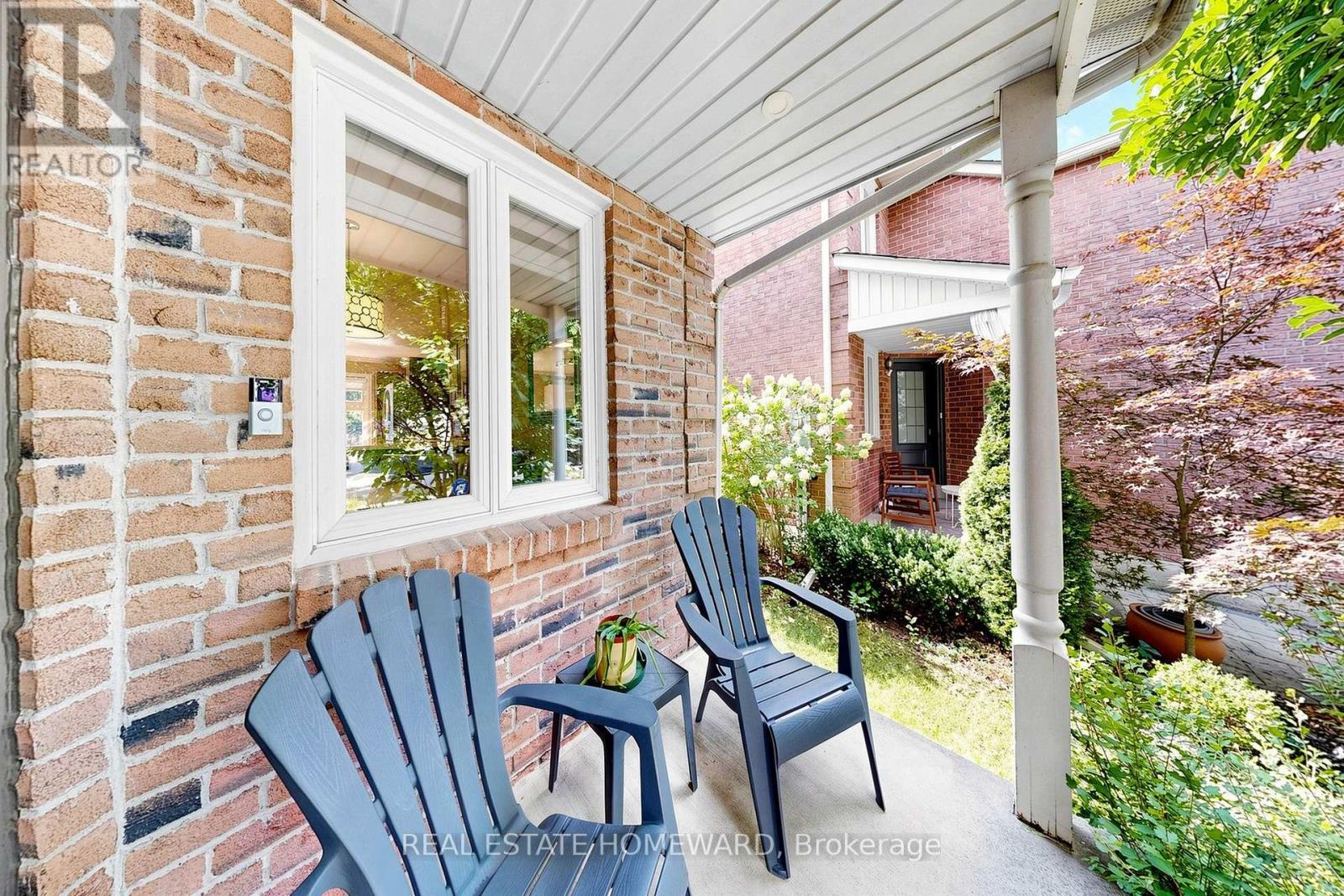 242 BADESSA CIRCLE, Vaughan (Brownridge) — photo 3