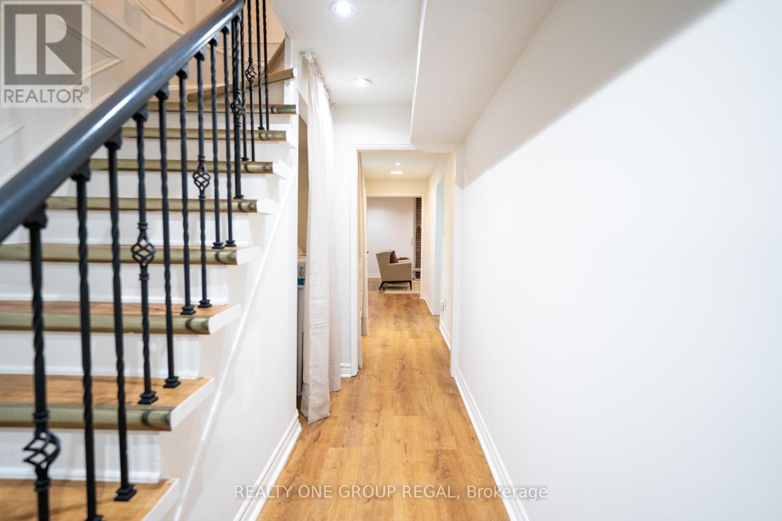 78 BAYWOOD COURT - 21