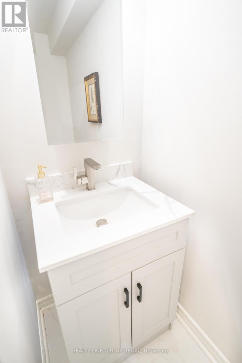 78 BAYWOOD COURT - 22