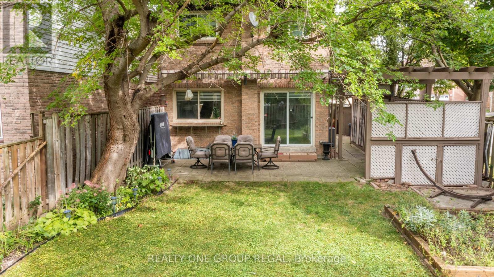 78 BAYWOOD COURT - 28