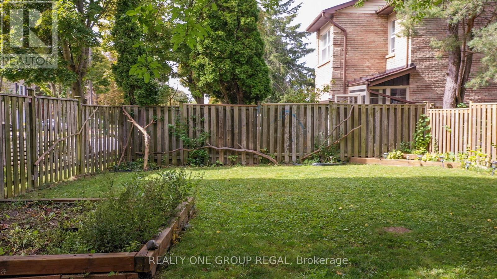 78 BAYWOOD COURT - 30