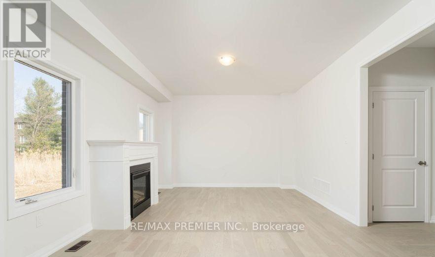 MAIN FLOOR - 1038 HARDY WAY, Innisfil (Lefroy) — photo 9