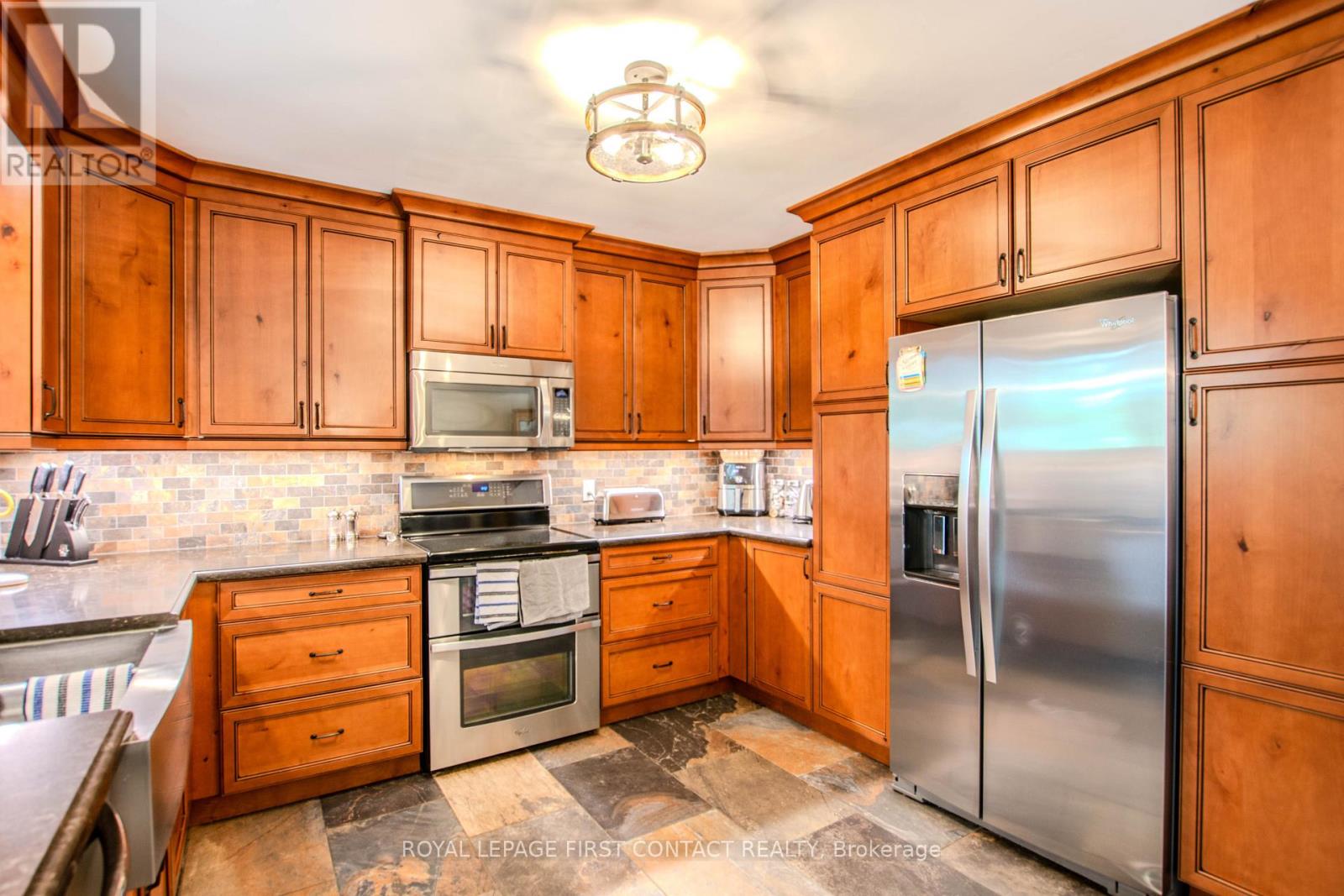 27 TOWER CRESCENT, Barrie (Allandale Heights) — photo 12