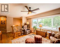 27 Tower Crescent, Barrie, ON L4N2V3 Photo 10
