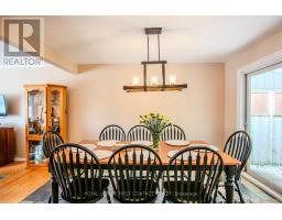 27 Tower Crescent, Barrie, ON L4N2V3 Photo 14