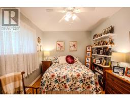 27 Tower Crescent, Barrie, ON L4N2V3 Photo 17