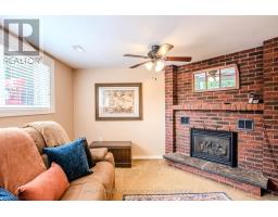 27 Tower Crescent, Barrie, ON L4N2V3 Photo 22