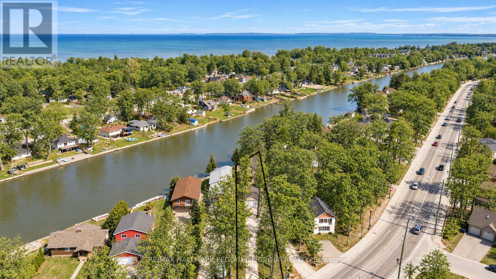 2026 River Road West, Wasaga Beach, Ontario, L9Z2W1, Wasaga Beach, Ontario — photo 2 of 5