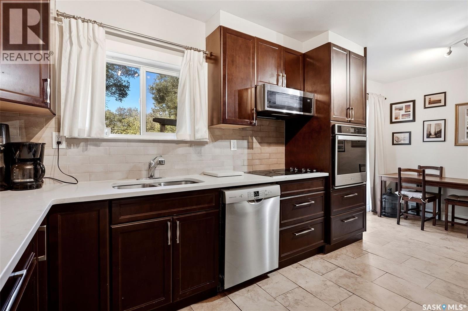 1010 Elphinstone STREET, Regina — photo 11
