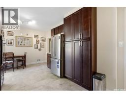Laundry room - 1010 Elphinstone Street, Regina, SK S4T3L8 Photo 12