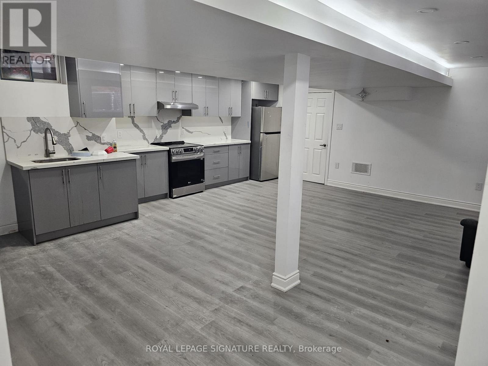 7590 SAINT BARBARA BOULEVARD, Mississauga (Meadowvale Village) — photo 7