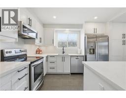Kitchen - 2328 Malcolm Crescent, Burlington, ON L7P4H4 Photo 12