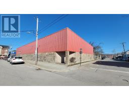 275 Main Street, Yarmouth, NS B5A1E3 Photo 9