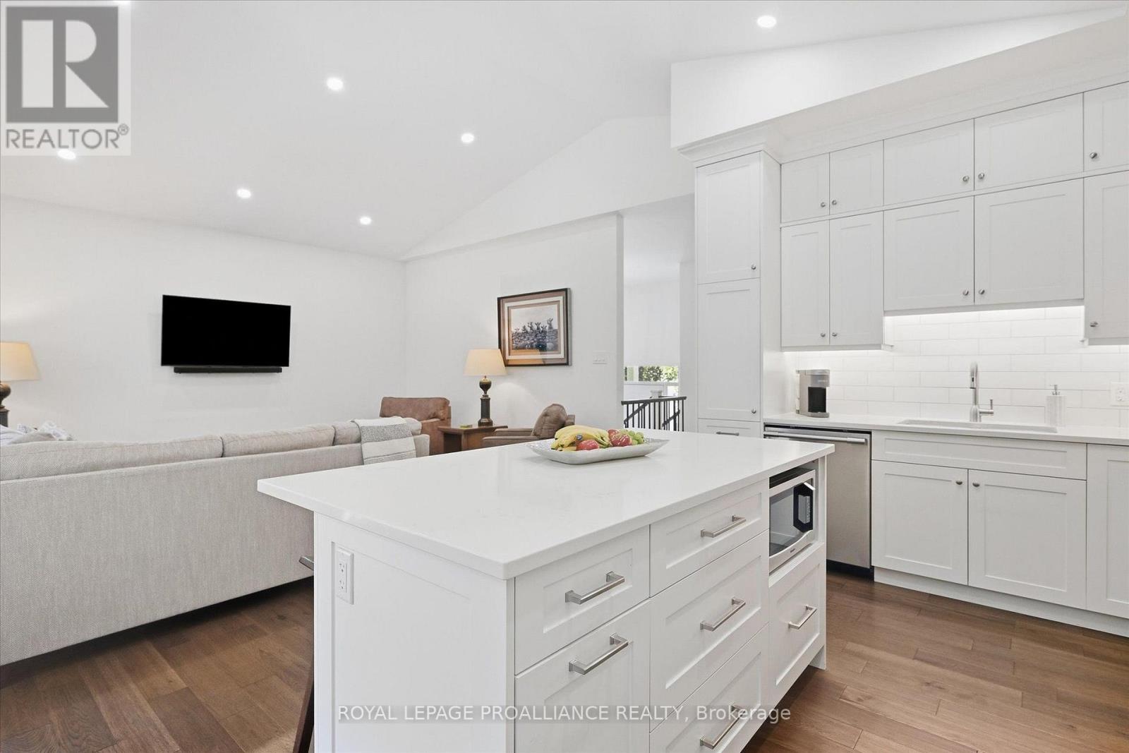 322 ELBOW POINT ROAD - Image 6