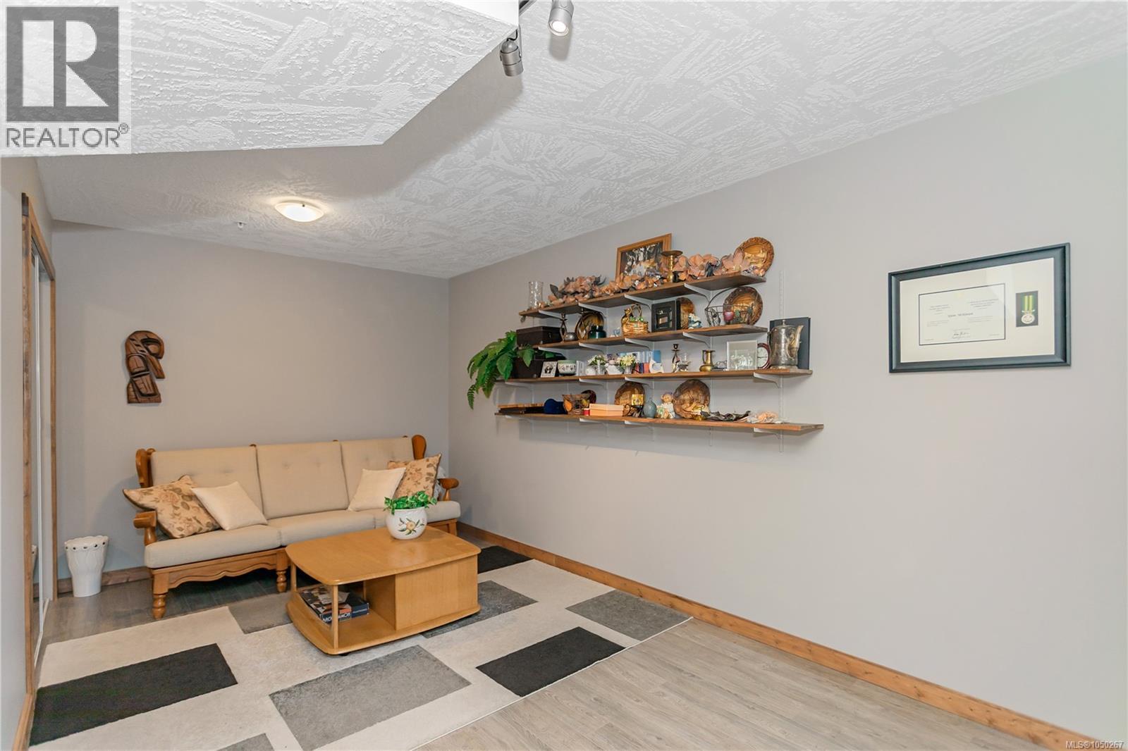 #18 4991 Bella Vista Cres - 30