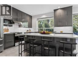 98 Linden Court, Port Moody, BC V3H5C2 Photo 12