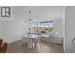 Living room - 604 60 Saghalie Rd, Victoria, BC V9A0H1 Photo 6