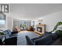 4pc Bathroom - 1670 Happyvale Avenue, Kamloops, BC V2B4H2 Photo 6