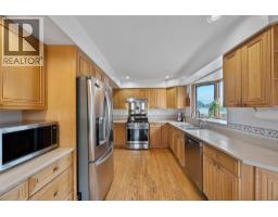 Kitchen - 1670 Happyvale Avenue, Kamloops, BC V2B4H2 Photo 11