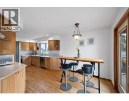 5pc Bathroom - 1670 Happyvale Avenue, Kamloops, BC V2B4H2 Photo 9