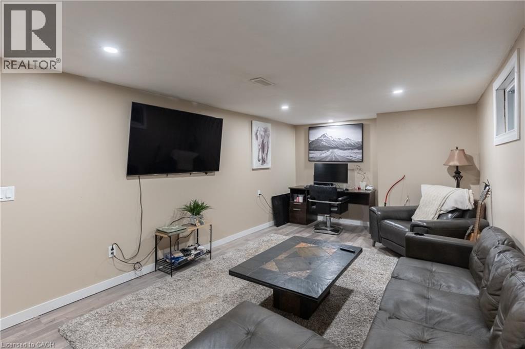 83 EAST 15TH Street - Image 33