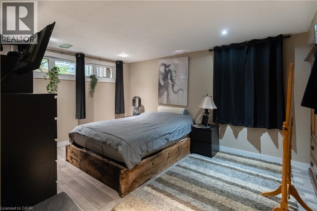 83 EAST 15TH Street - 30