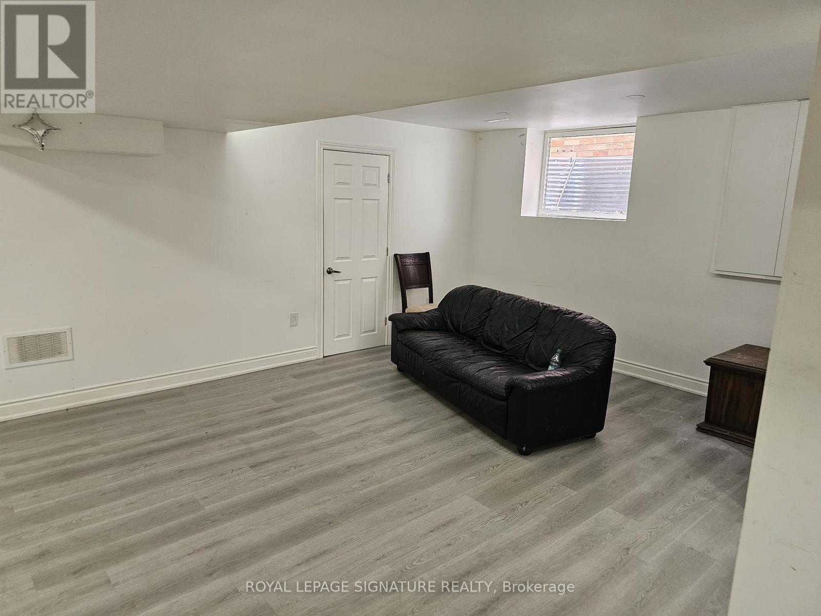 7590 SAINT BARBARA BOULEVARD, Mississauga (Meadowvale Village) — photo 8