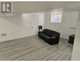 7590 Saint Barbara Boulevard, Mississauga, ON L5W0B7 Photo 8