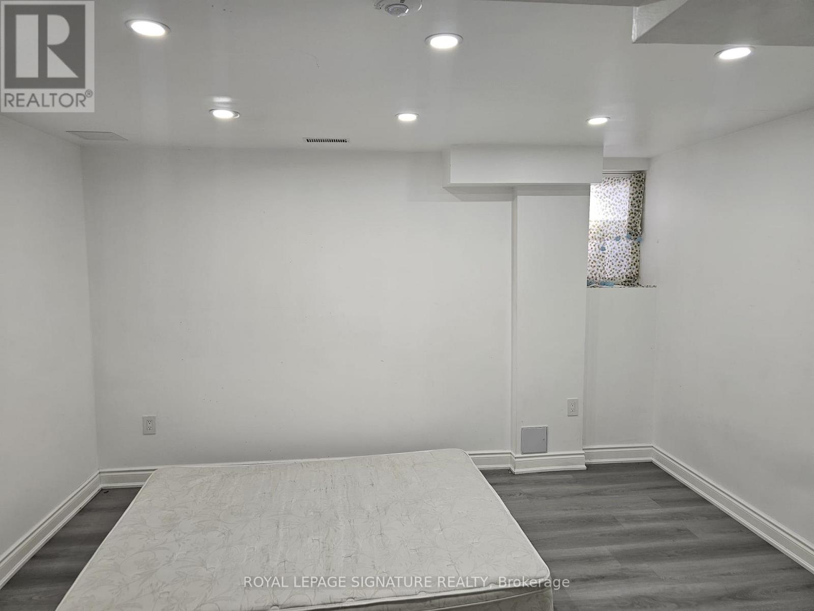 7590 SAINT BARBARA BOULEVARD, Mississauga (Meadowvale Village) — photo 9