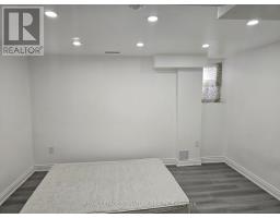7590 Saint Barbara Boulevard, Mississauga, ON L5W0B7 Photo 9
