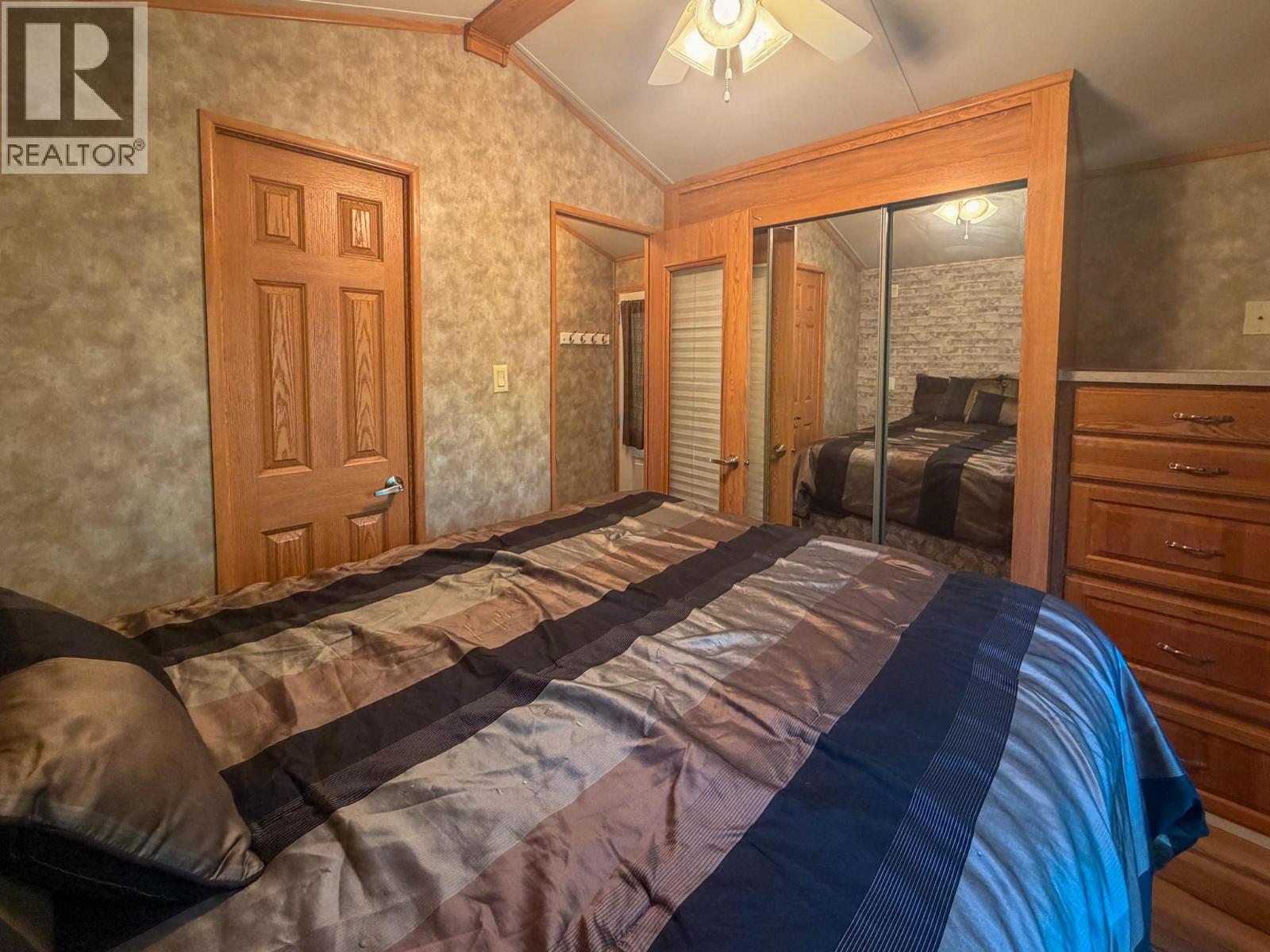4906 LYNX Drive, Radium Hot Springs — photo 17