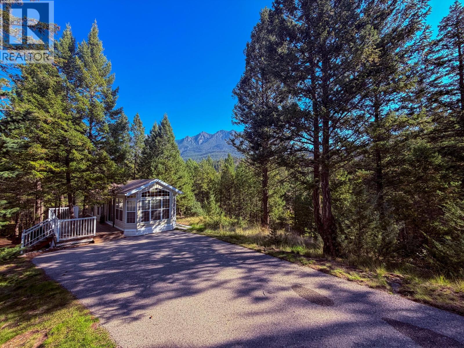 4906 LYNX Drive, Radium Hot Springs — photo 33