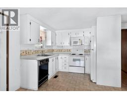 15 Mars Drive, Kamloops, BC V2B1B3 Photo 12
