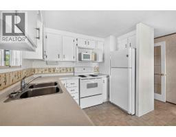 15 Mars Drive, Kamloops, BC V2B1B3 Photo 14