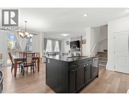 4pc Bathroom - 809 Seton Circle Se, Calgary, AB T3M3C4 Photo 6