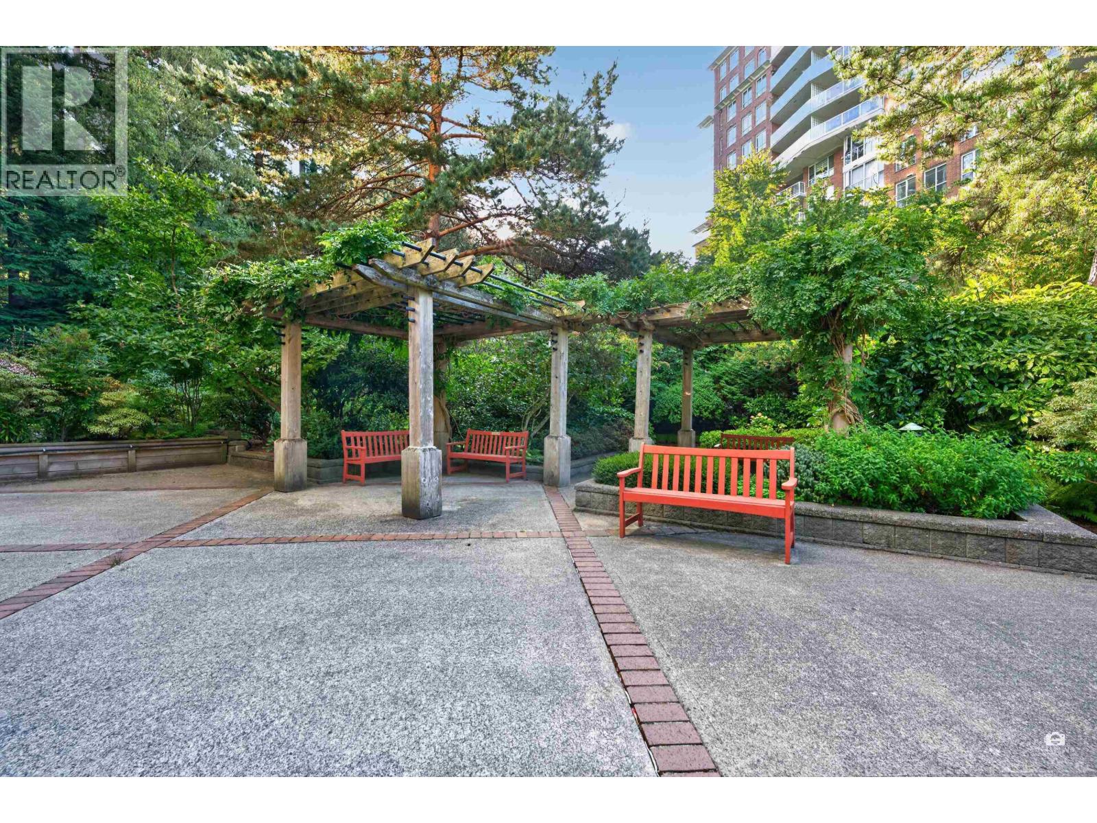 Photo of 202 5639 HAMPTON PLACE 34