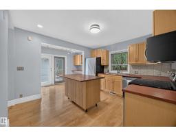 9615 75 Av Nw, Edmonton, AB T6E1H7 Photo 15