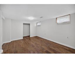 9615 75 Av Nw, Edmonton, AB T6E1H7 Photo 26
