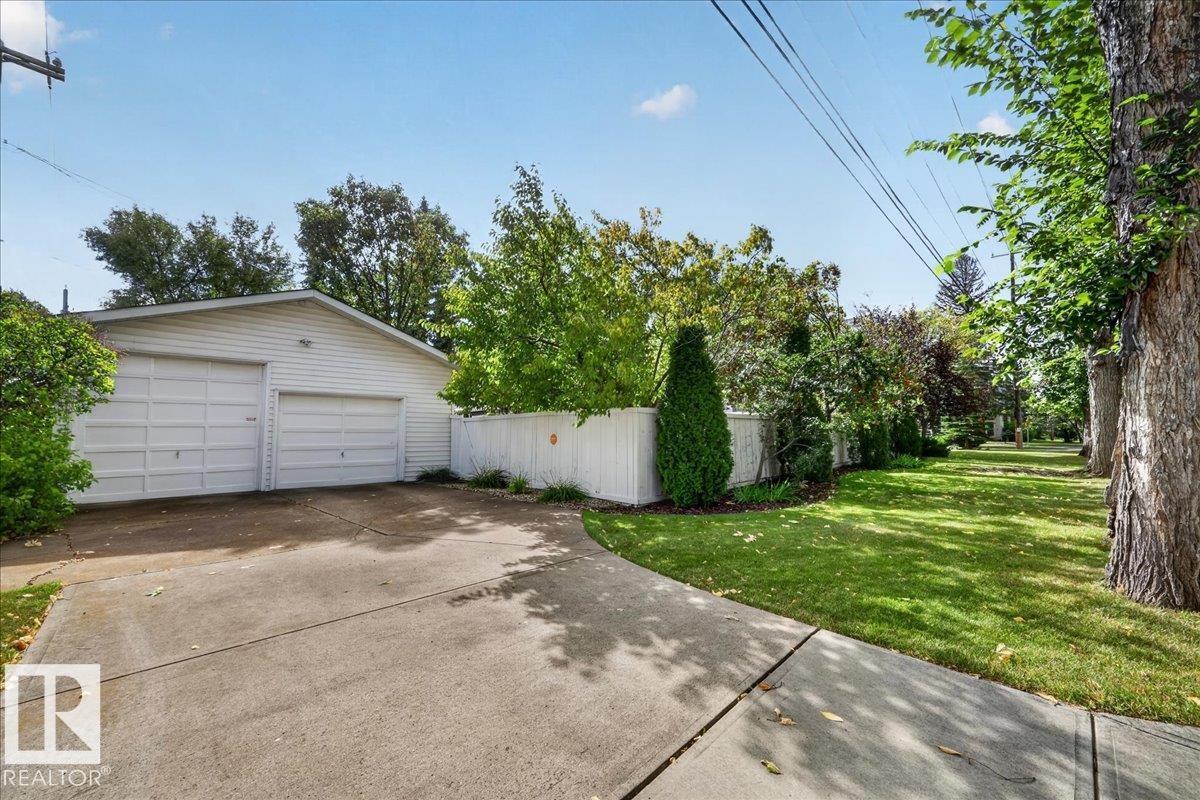 10549 130 ST NW - 8