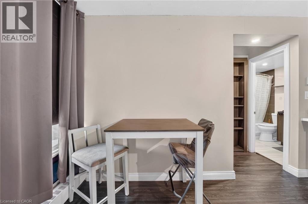 #2905 150 CHARLTON Avenue E - 19