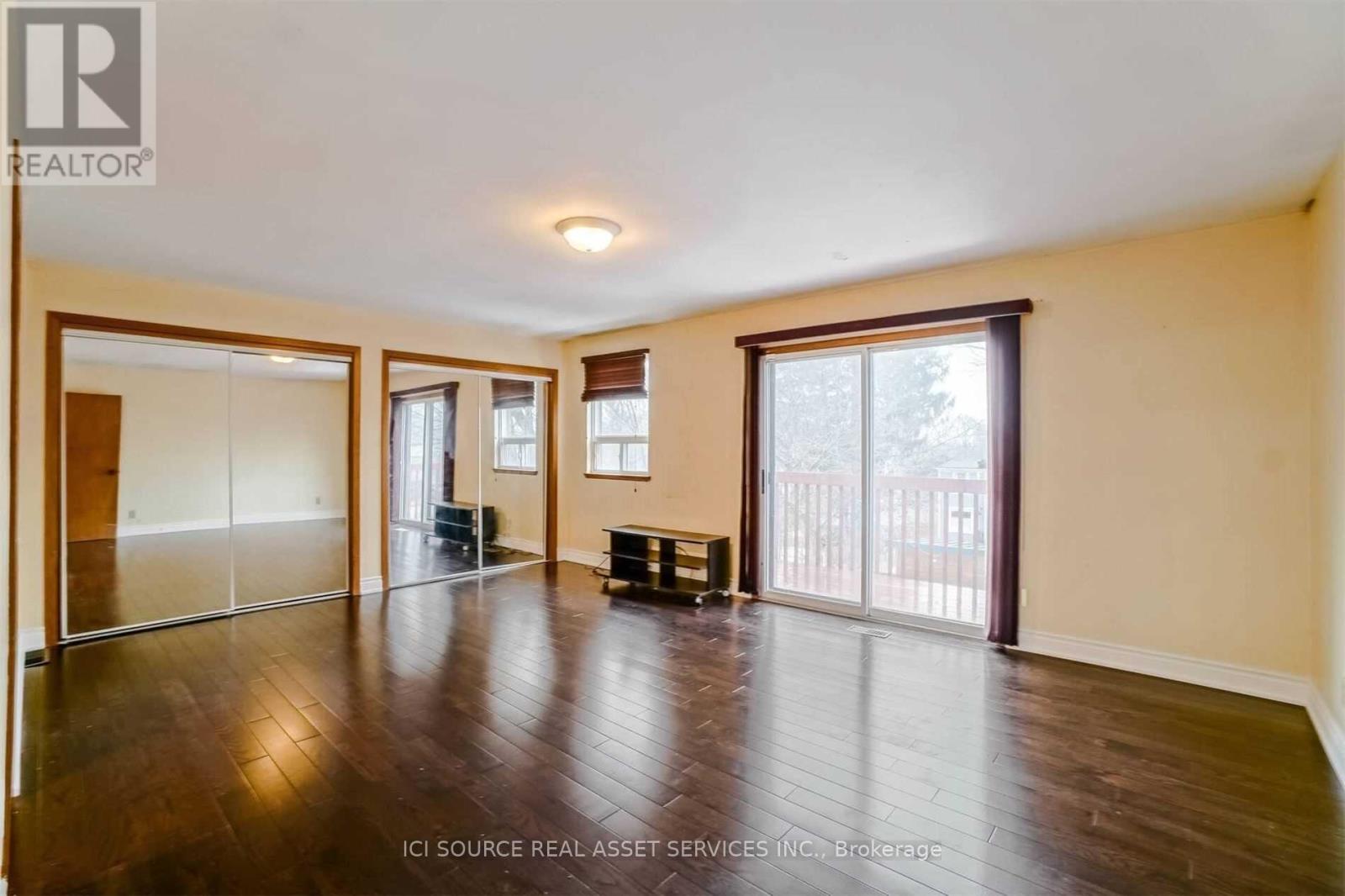 Photo of 2609 Kingston Road