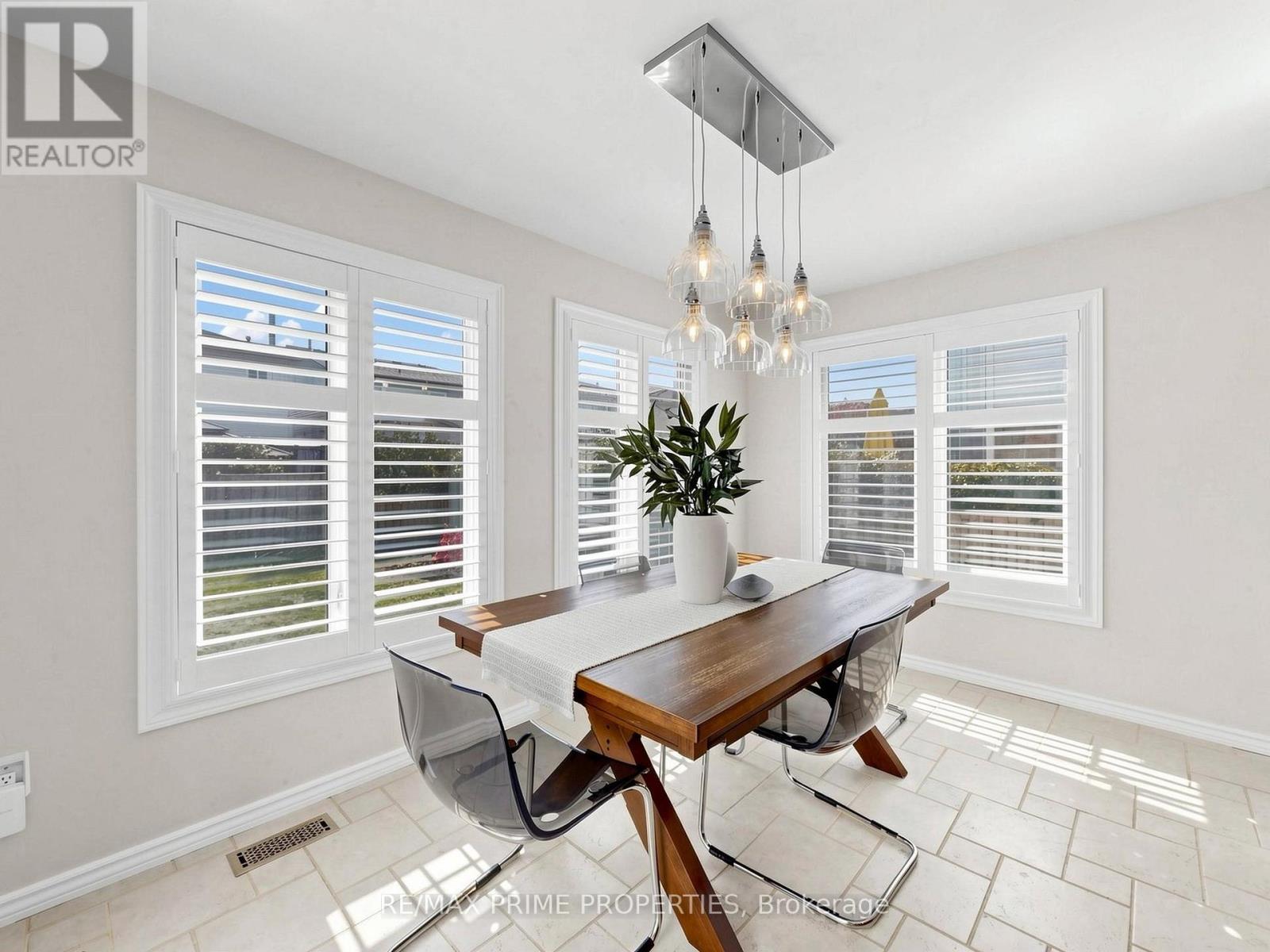 29 REDMOND DRIVE, Ajax (Central) — photo 11