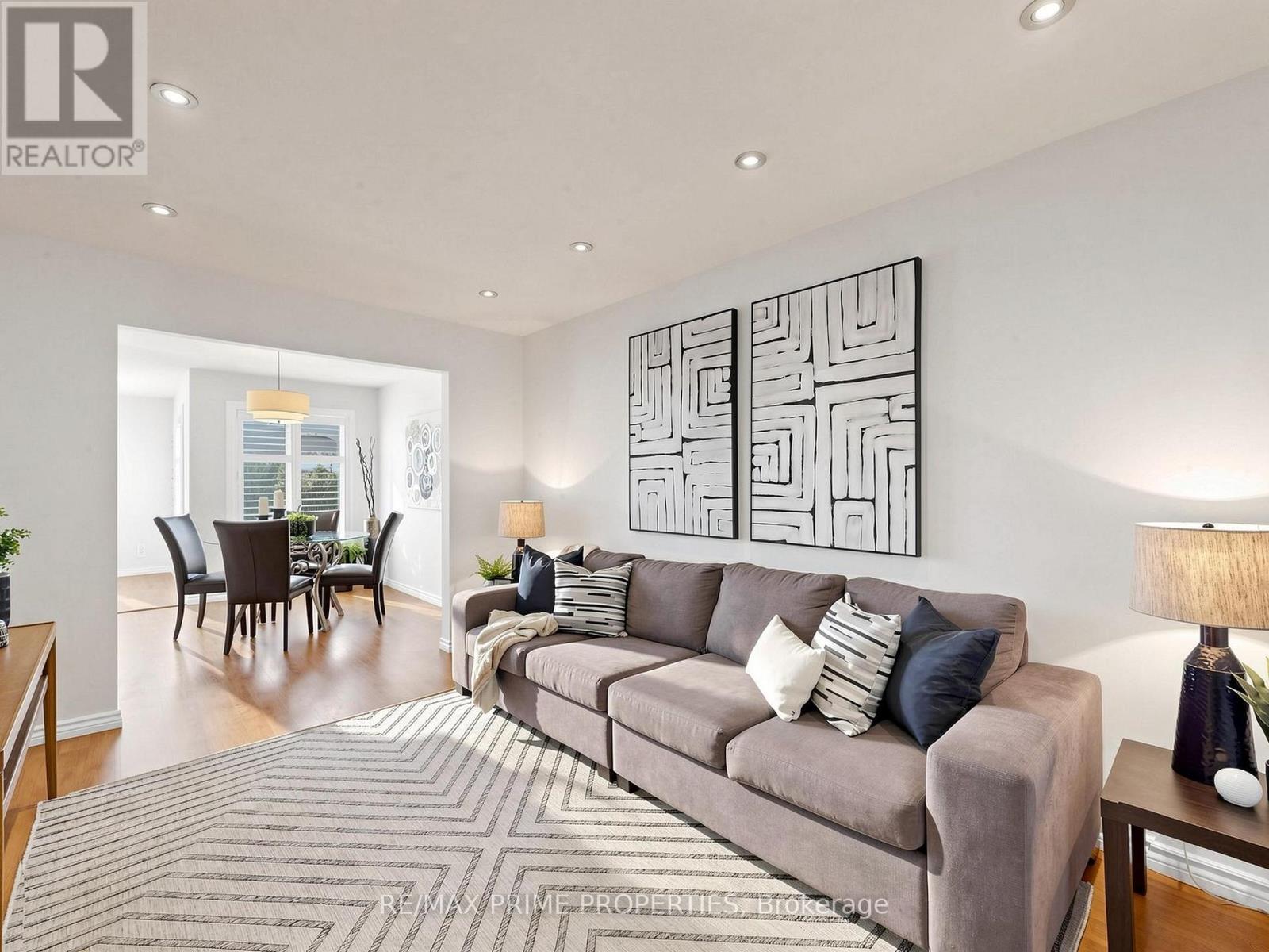 29 REDMOND DRIVE, Ajax (Central) — photo 8