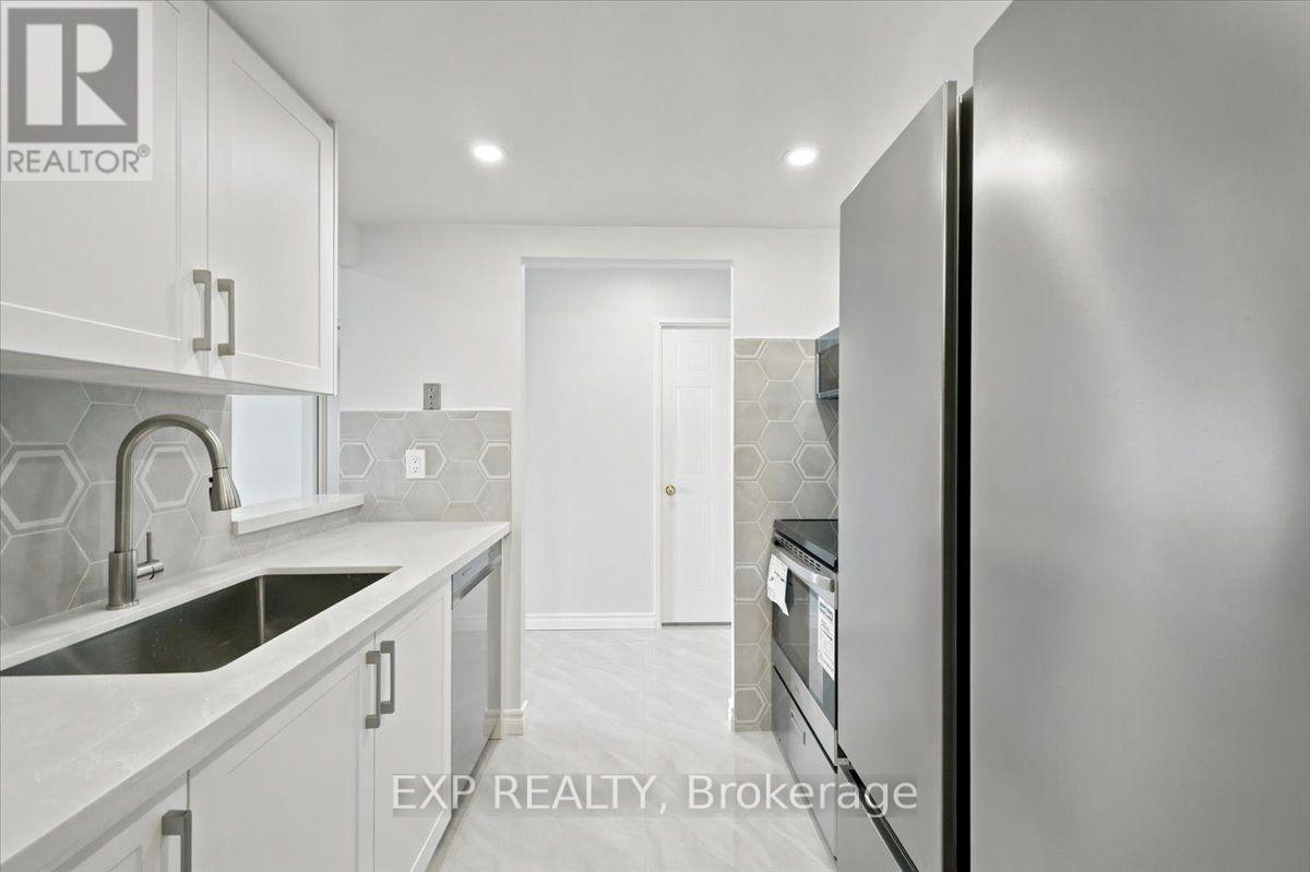 #1927 3 GREYSTONE WALK DRIVE N - 3