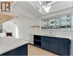 204 565 17 Street, West Vancouver, BC V7V3S9 Photo 7